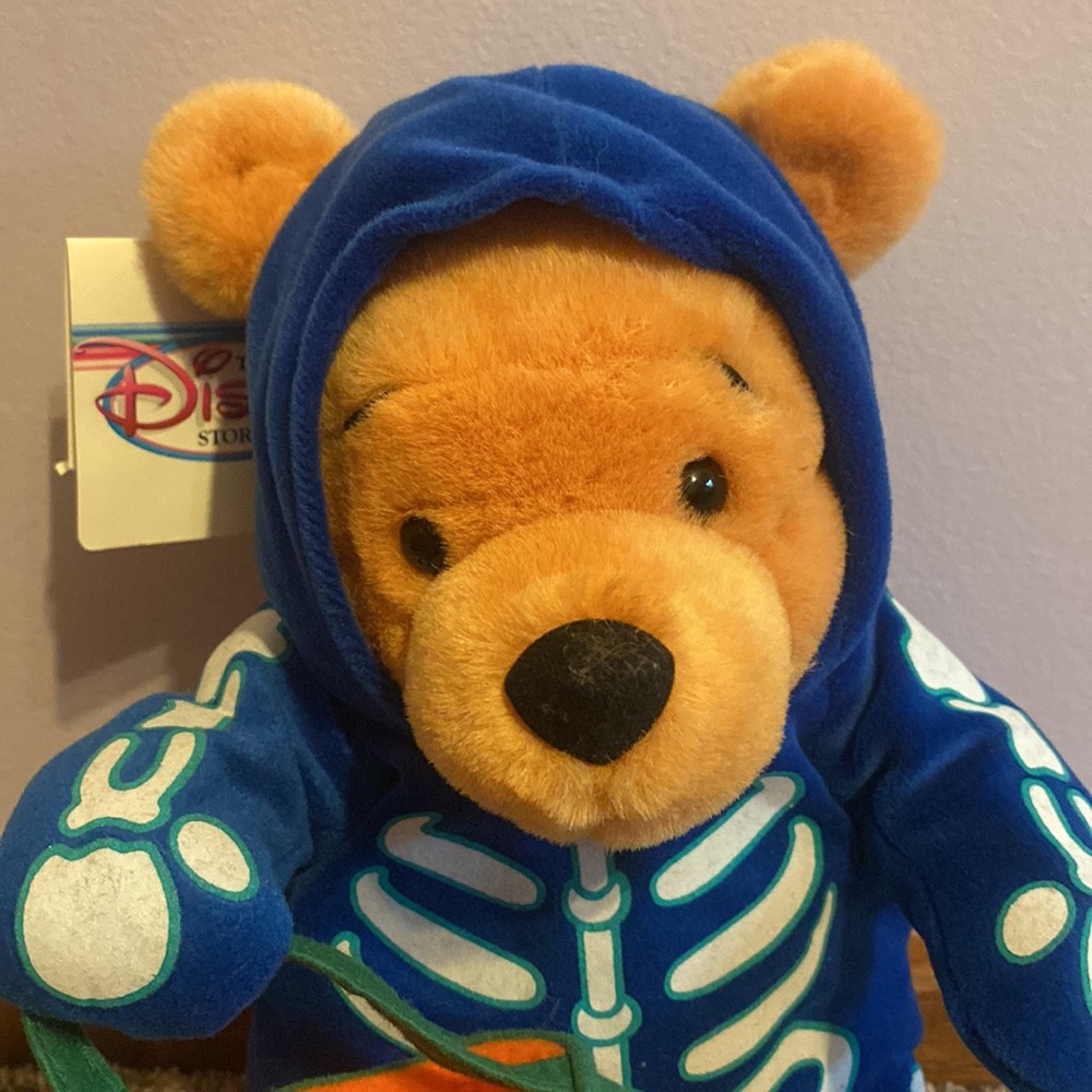 ๐ NWT Vintage Skeleton Pooh ๐ - Picture 2 of 10
